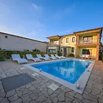 Sunset Deluxe Vir