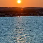 Sunset Deluxe * Vir