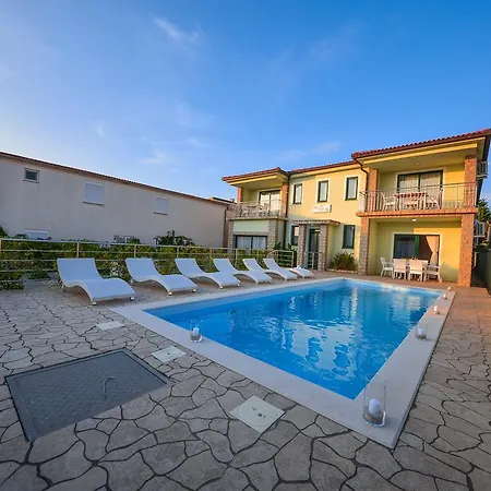 Sunset Deluxe Vir