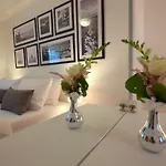 Villa Sunset Deluxe