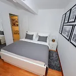 Sunset Deluxe Vir