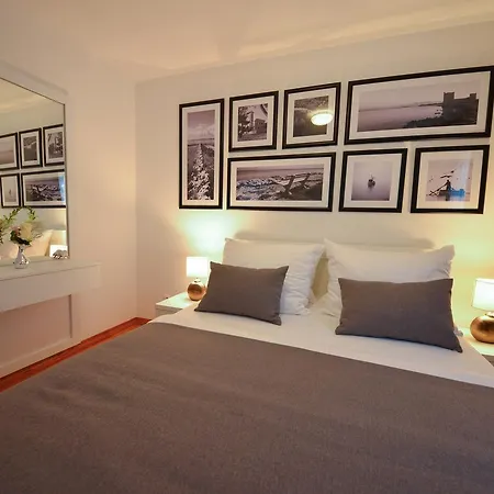Sunset Deluxe Vir