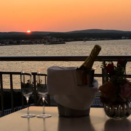 Villa Sunset Deluxe Vir