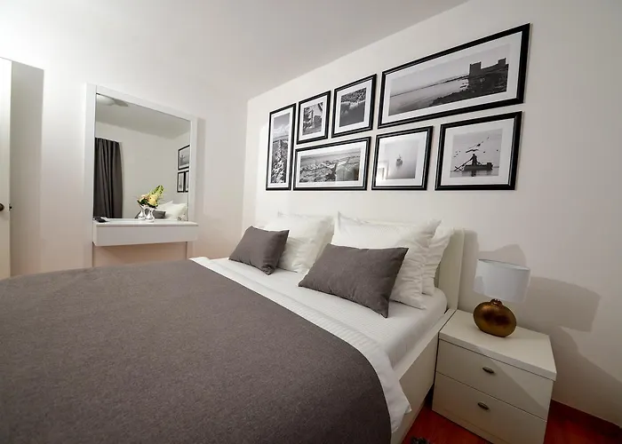 Sunset Deluxe Villa Vir